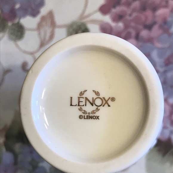 LENOX CHINA BUD VASE - Picture 5 of 10
